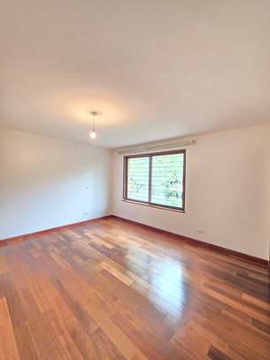 5 Bed Townhouse with En Suite at Lavington image 5