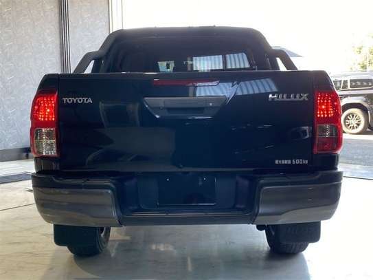 2020 TOYOTA HILUX Z BLACK RALLY EDITION image 6