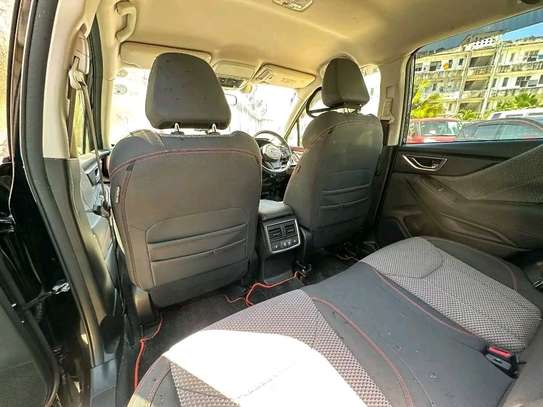 Subaru Forester SK9 E- break Black 2019 image 6