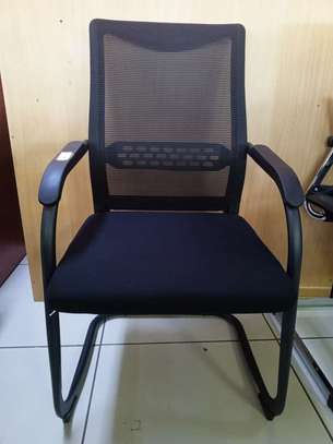 Mid Back Executive Guest Chair image 7
