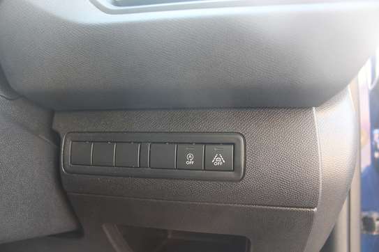 Peugot 308 Allure Blue Sunroof, 2018, 40,000 Kms image 8
