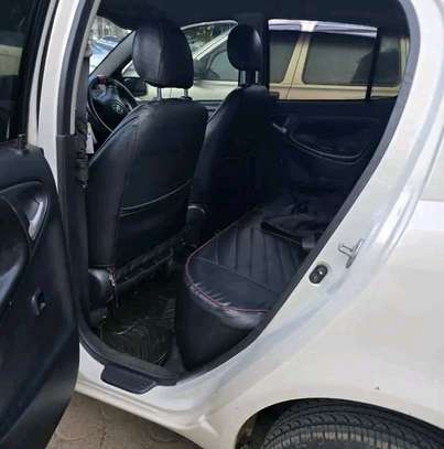 TOYOTA VITZ ON SALE image 3