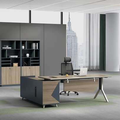 Modern Executive 180cm Office Desk image 7