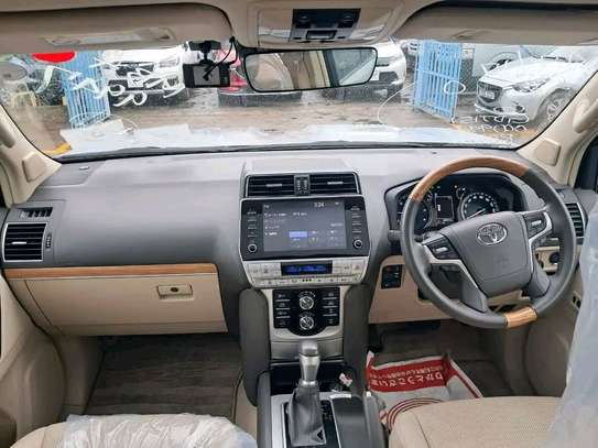 Toyota Landcruiser TZG 2020 image 8
