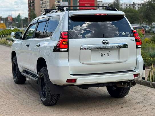 Toyota Land cruiser prado TX white 2017 image 9