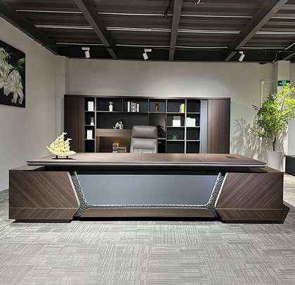 Executive Desks : 2400mm CEO Executive Office Desk image 4