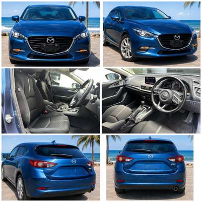 Mazda axela  petrol image 8