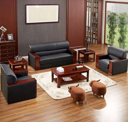 Leather 5 Seater Waiting Office Sofa image 3