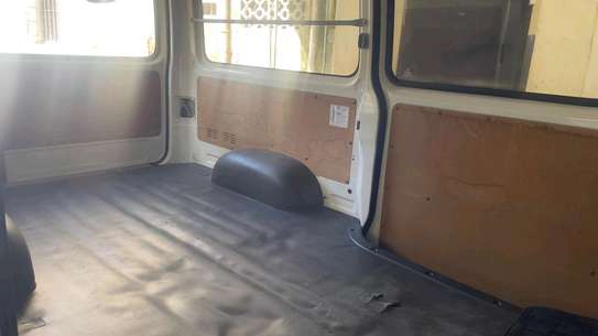 TOYOTA HIACE 7L 2019MODEL AUTO DIESEL image 6