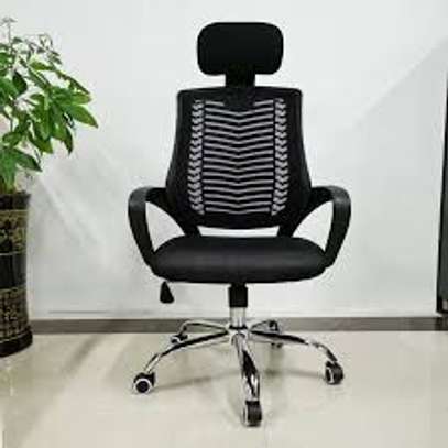 H.B Mesh Swivel Chair image 5