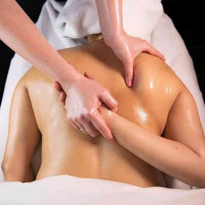 Mobile massage for ladies at Thindigua image 2