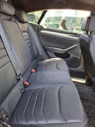 VOLKSWAGEN ARTEON R LINE 2019MODEL SUNROOF image 5