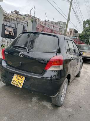 Toyota vitz image 2