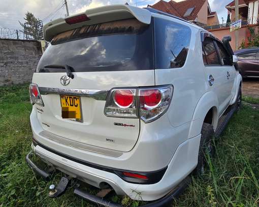 TOYOTA FORTUNER FOR SALE image 5