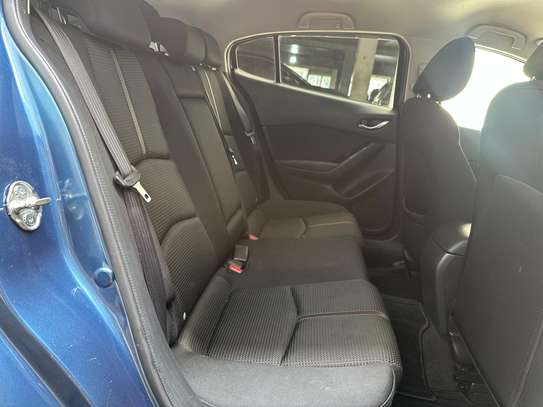 Mazda axela  petrol image 4