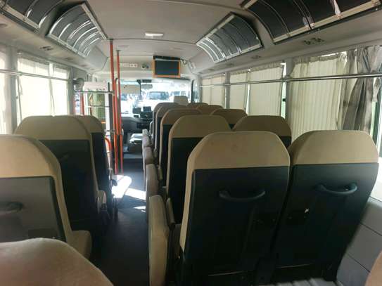 Toyota coaster 2019 image 3