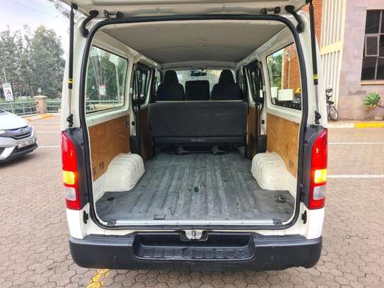 Toyota Hiace Van White Reliable Spacious image 10