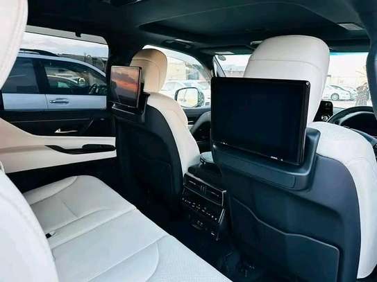 Lexus LX600 Black 2024 Zero mileage image 9