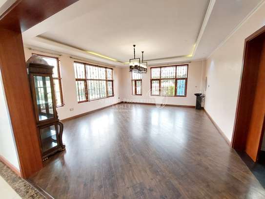 5 Bedroom All Ensuite Mansion For Sale In Muthaiga North image 2