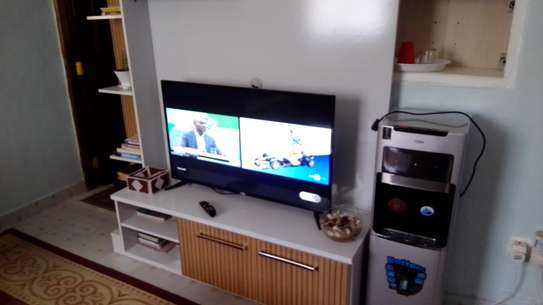 TV for sale 43 inches Von image 4