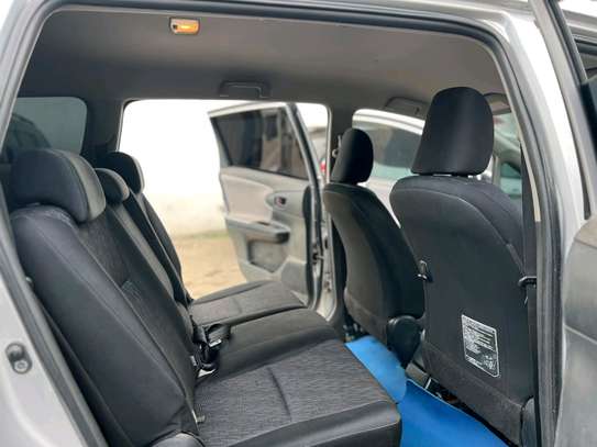 TOYOTA WISH 2010MODEL 7 SEATER image 7