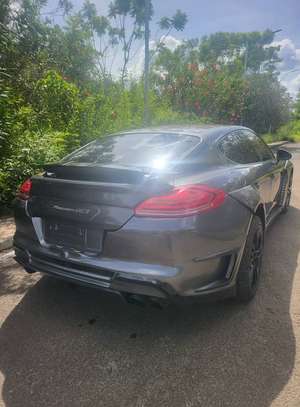 PORSCHE PANAMERA GTS image 8
