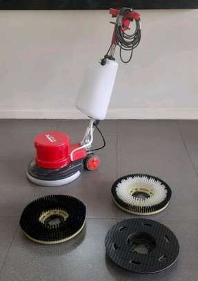 Floor Scrubbers image 4