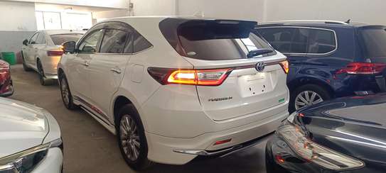 Toyota Harrier Premium sunroof 2018 image 2