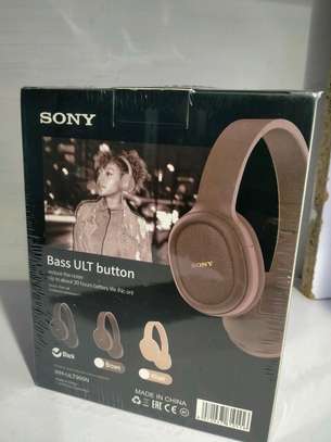 Sony headphones image 3
