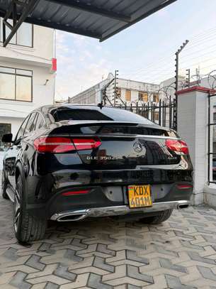 Mercedes Benz GLE350d 2018 image 8
