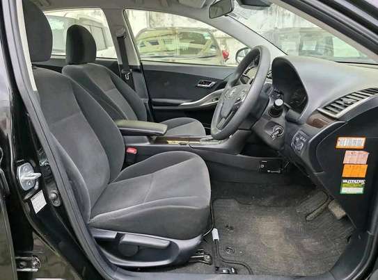Toyota Allion image 9