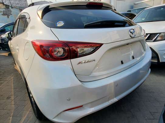 Mazda axela hatback petrol image 3