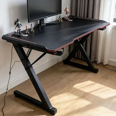 Office Desks; Gaming desk with LED lights  Nyamira Town image 3