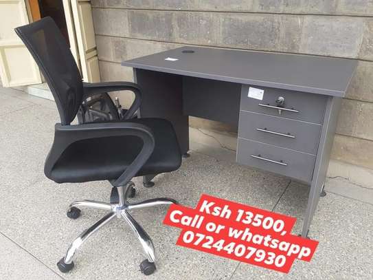 Office working desk ➕ chairs image 7