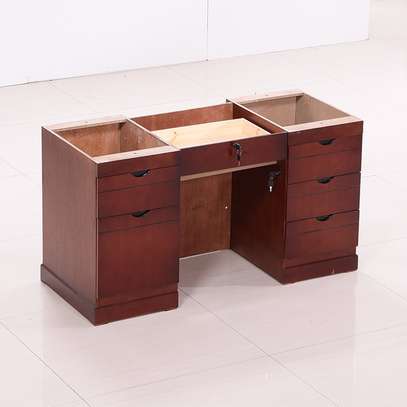 Office table: Executive Office Table – 1400mm image 3
