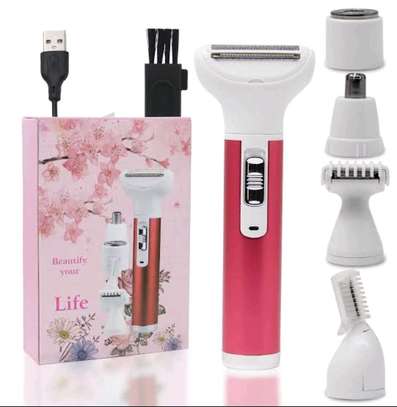 5 in 1 shaver/trimmer image 3