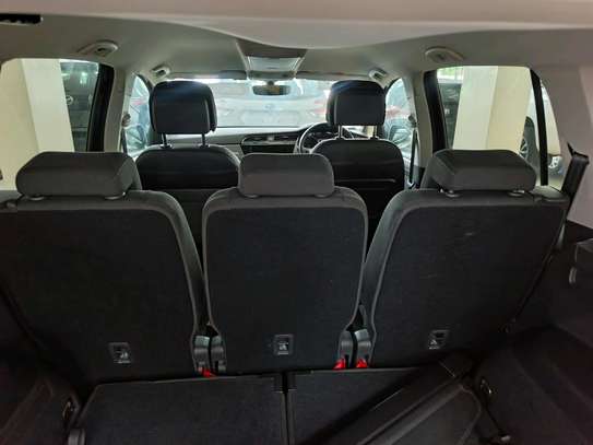 Volkswagen Touran image 10