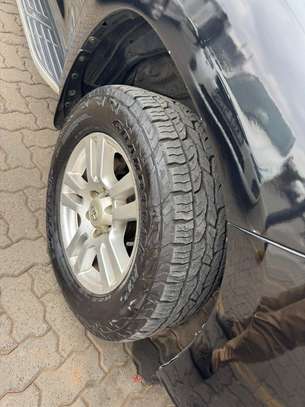 Toyota Land Cruiser Prado Black SUV Alloy Wheels image 13