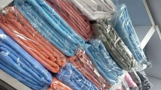 Executive white cotton duvets covers / bedsheets image 3