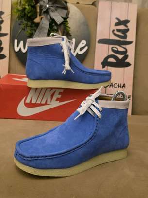 Men Stylish Sneakers image 3