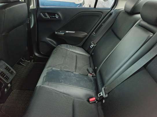 Honda Grace hybrid 2018 image 3