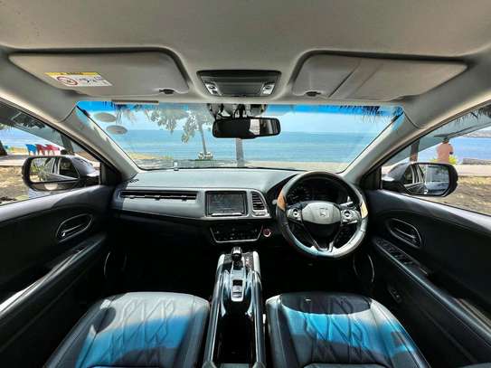 Honda Vezel hybrid black 2019 image 2