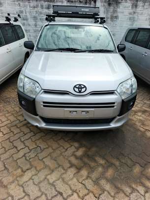 Toyota succeed 2020 image 9