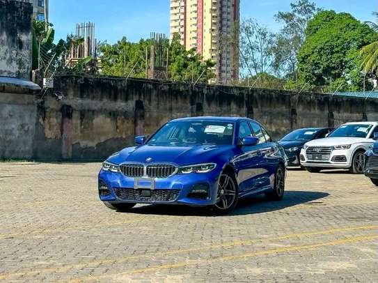 Bmw 320i image 8