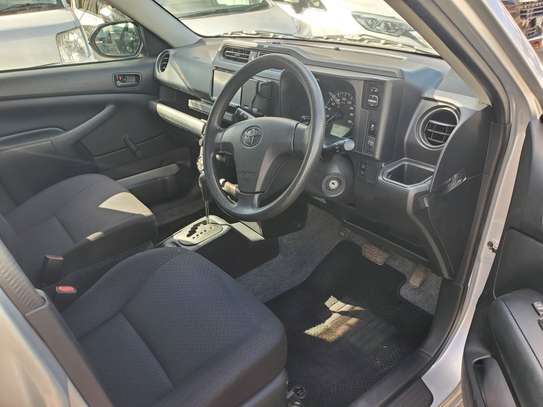 Toyota probox newshape image 3
