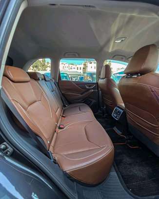 Subaru Forester E-boxer Leather seats 2018 image 6