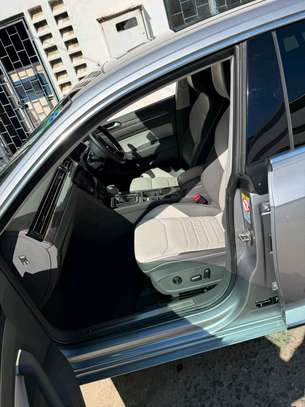 Volkswagen Arteon silver 2019 sunroof image 5