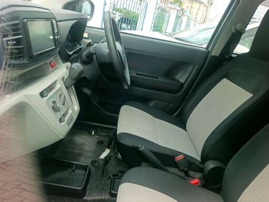Toyota pixis image 3