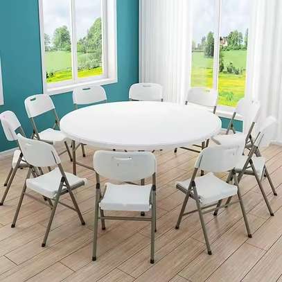 White Foldable Plastic Chair image 3