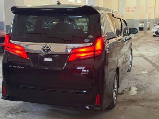 TOYOTA ALPHARD EXECUTIVE HYBRID E FOUR 2019MODEL image 4